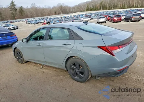 2022 Hyundai Elantra Sel z USA, uszkodzony, nr VIN KMHLM4AG9NU272529